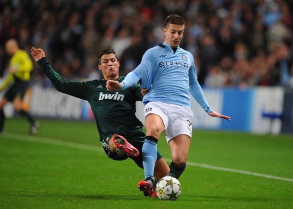 灰熊112-107击败快船，伦纳德39分哈登23分难救主（灰熊112-107力克快船，伦纳德39分哈登23分无力回天）