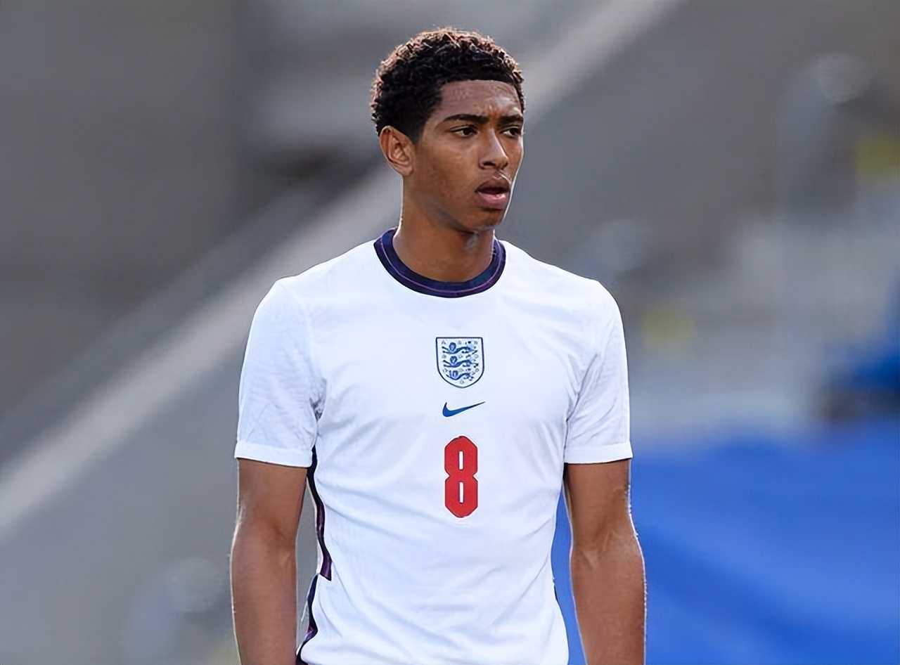 对亚马尔的建议？费兰-托雷斯：理疗和健身房，就这么简单（费兰-托雷斯谈给亚马尔的建议：理疗+健身房，简单直接）