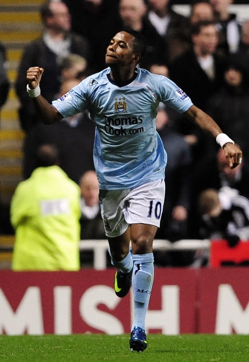 多纳鲁马：1-2之后我们就放弃了比赛，这绝对不应该发生（多纳鲁马：在1-2落后时我们选择了放弃，这种情况不该发生）