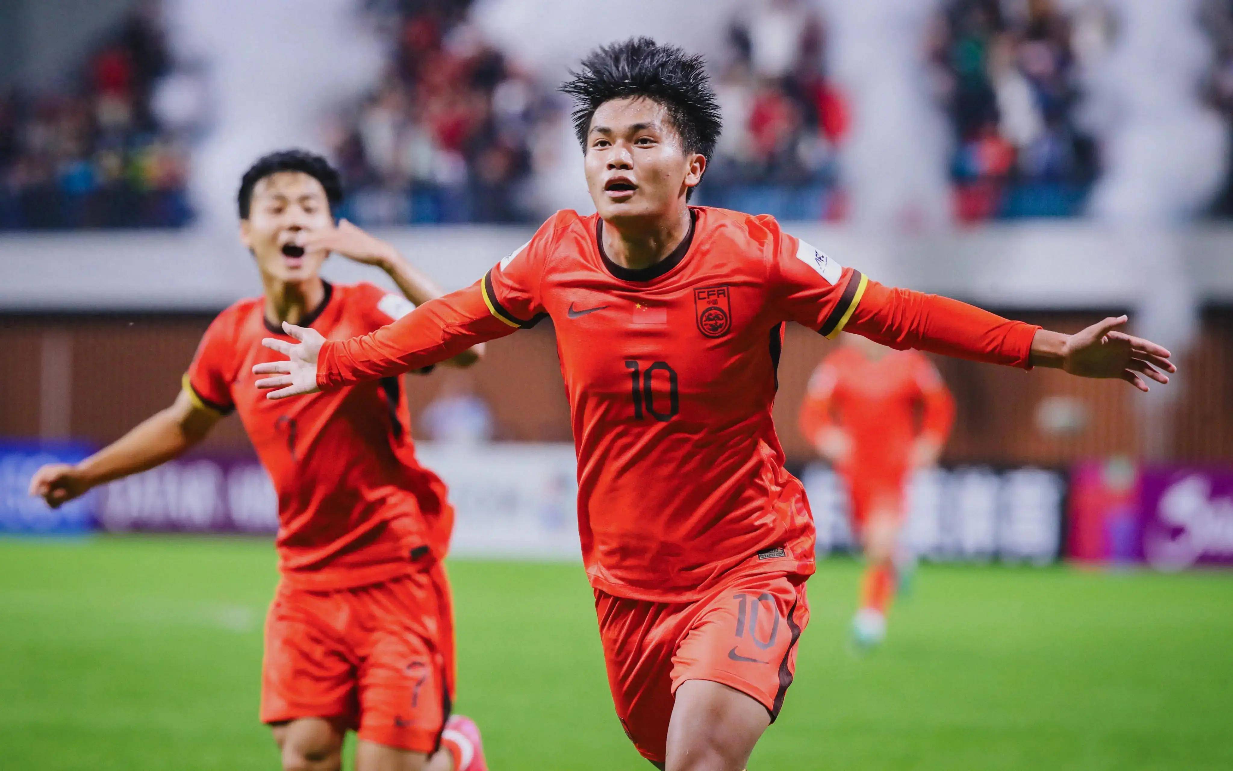 巴蒂：劳塔罗和小蜘蛛可以一起上，但其中一人必须做出牺牲（巴蒂：劳塔罗与小蜘蛛能同场，但需有一人作出牺牲）