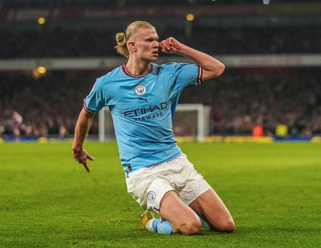 剑南春丨拜仁客场5-0大胜斯图加特，凯恩替补戴帽，莱默尔建功（剑南春丨拜仁客场5球横扫斯图加特：凯恩替补上演帽子戏法，莱默尔破门）