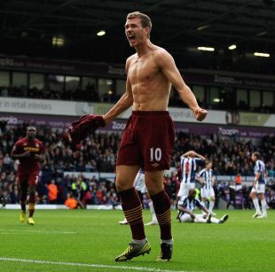 阿坎吉：为球队服务最重要；最想要队友的能力？泽林斯基的技术（阿坎吉：团队至上；最想拥有的队友能力是泽林斯基的技术）