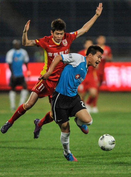 德转列土耳其球员历史身价榜：居莱尔9000万欧元高居第一（德转公布土耳其球员历史身价榜：居莱尔以9000万欧领跑）