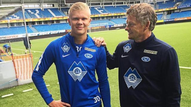 队报：登贝莱抱怨腿筋疼痛，不确定能否首发出战拜仁（队报：登贝莱腿筋不适，出战拜仁首发成疑）