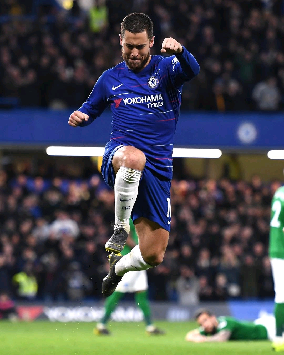 侯森：真不想看到一次次从门里捡球了；我们离不了球迷的支持（侯森：不愿再频繁从网中捞球，我们离不开球迷的支持）