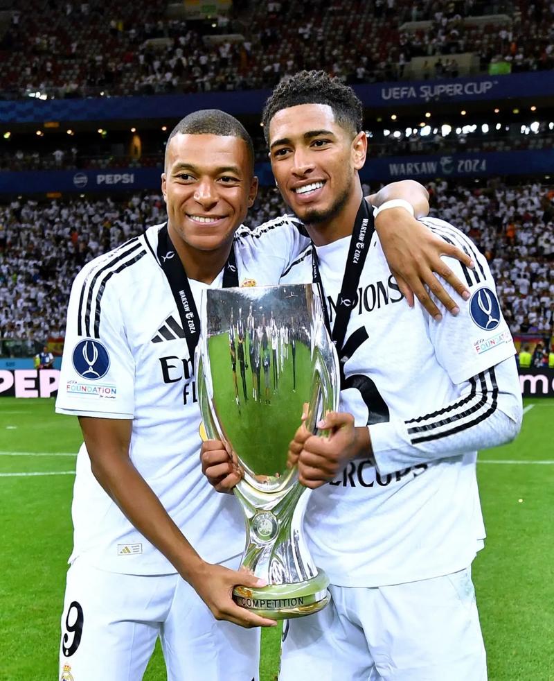 姆巴佩律师：大巴黎给他造成了心理压力，这影响了他竞技状态（姆巴佩律师称巴黎圣日耳曼施压致其心理负担，已影响竞技表现）